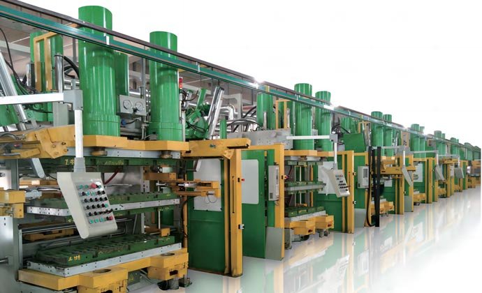Rubber track equipment