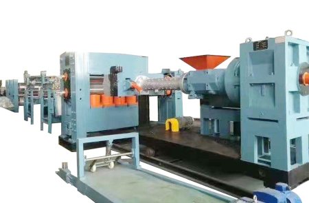 Wide rubber sheet extrusion line